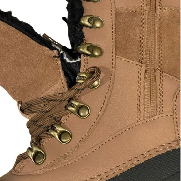 In Motion Unisex Insulated Leather Water Resistant Boots   - Picture 9 of 16